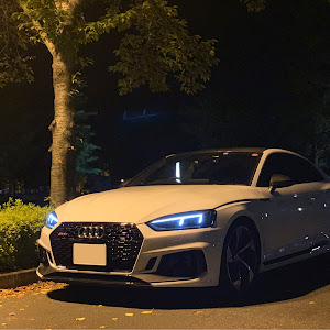 RS5 クーペ