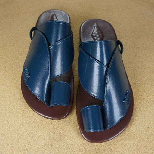 Title 5, Womens flat casual sandals for all-day comfort...