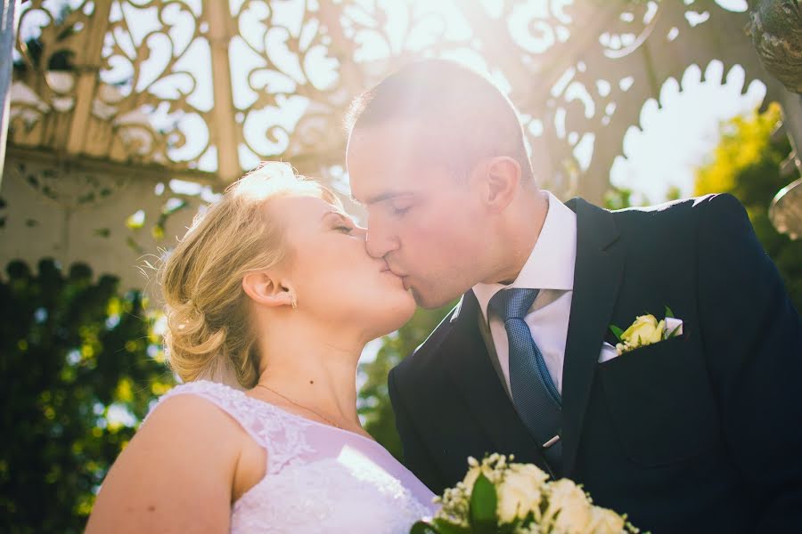 Fotógrafo de casamento Aleksandr Kalugin (kaluginph). Foto de 8 de janeiro 2017