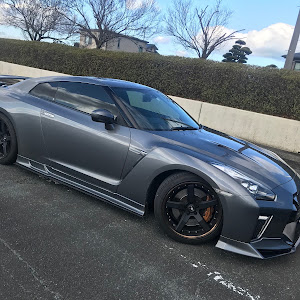 NISSAN GT-R R35