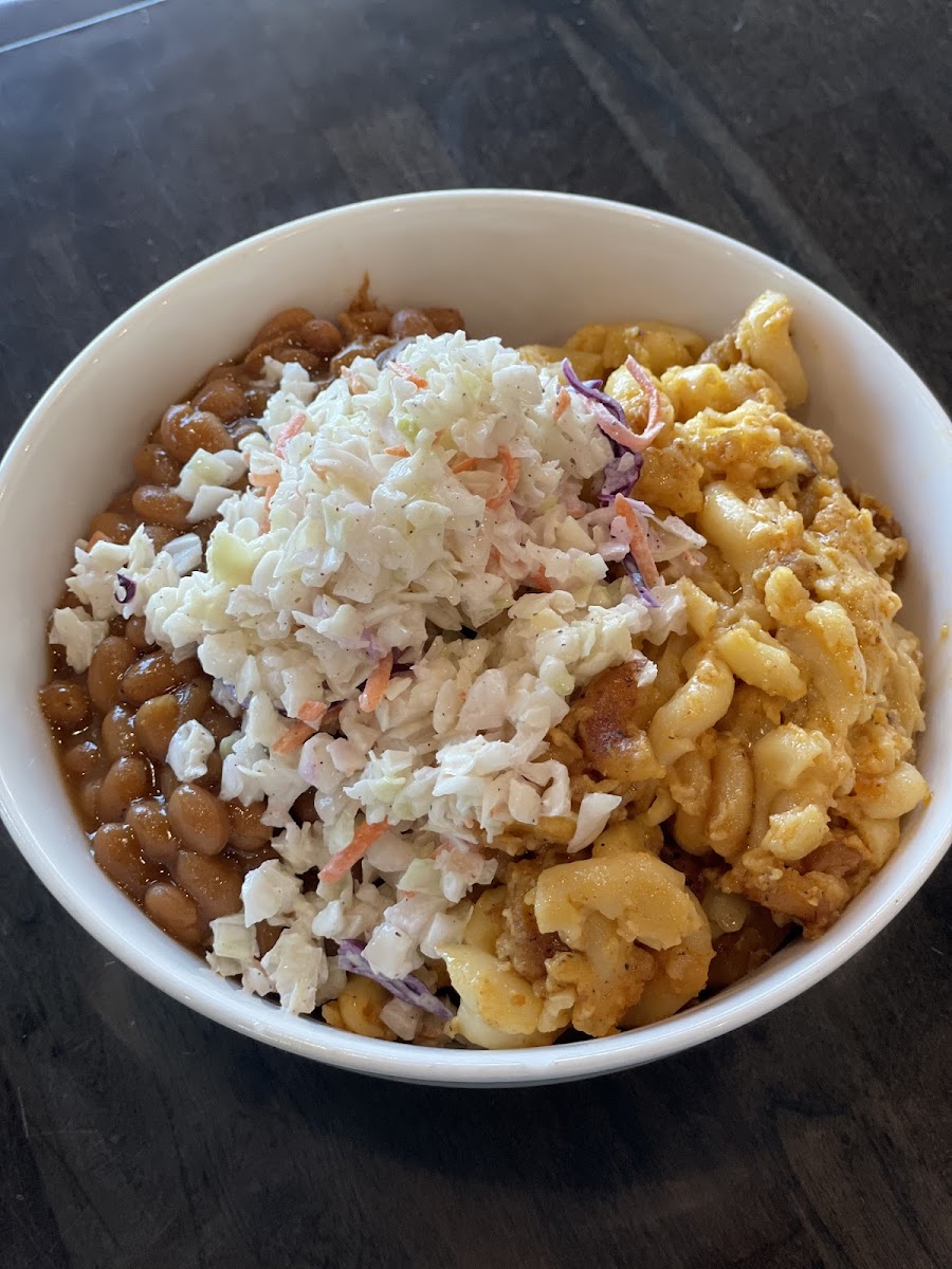 Bbq bowl. Mac&Cheese can be GF.