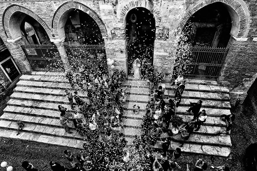 Pulmafotograaf Luigi Del Sesto (pisola). Foto tehtud 15 juuli 2017