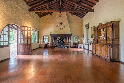 Villa avec piscine et terrasse 3