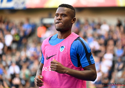 Samatta is in de extra tijd de held van RC Genk na intense partij op het veld van Union