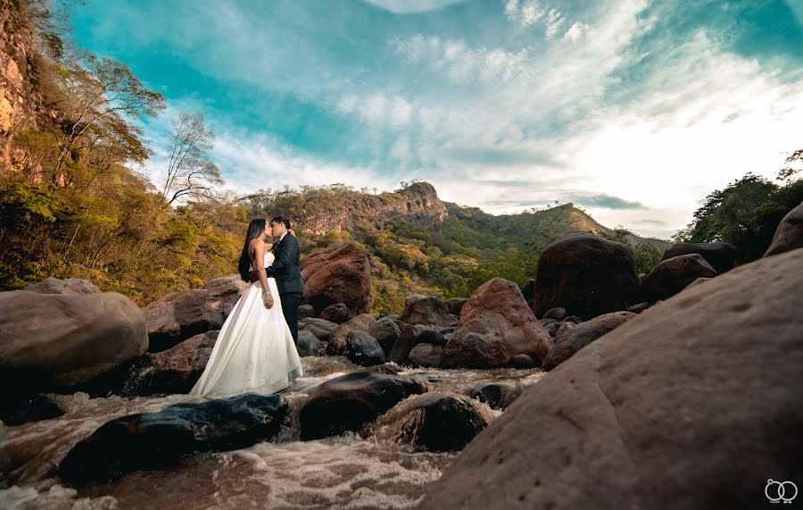 Photographe de mariage Alexis Rueda Apaza (alexis). Photo du 18 janvier 2018