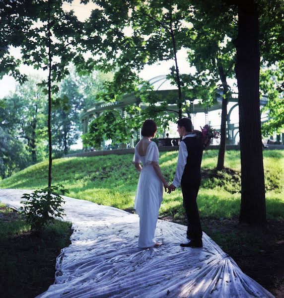 Fotógrafo de casamento Yuliya Kruchinina (juliakruchinina). Foto de 31 de março 2019