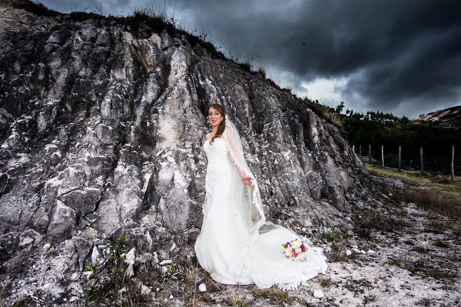 結婚式の写真家Lalo Borja (laloborja)。2015 10月30日の写真