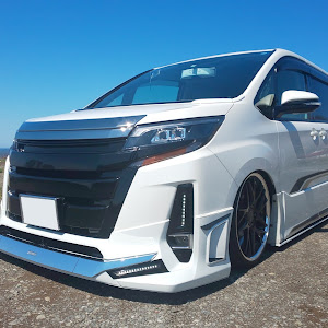 ノア ZRR85W