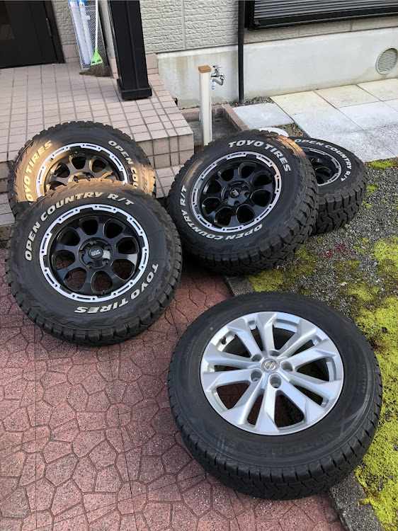 エクストレイルのホワイトレター・エクストレイルT32・オープンカントリーRT・タイヤ交換・スタッドレスに関するカスタム事例の投稿画像1枚目