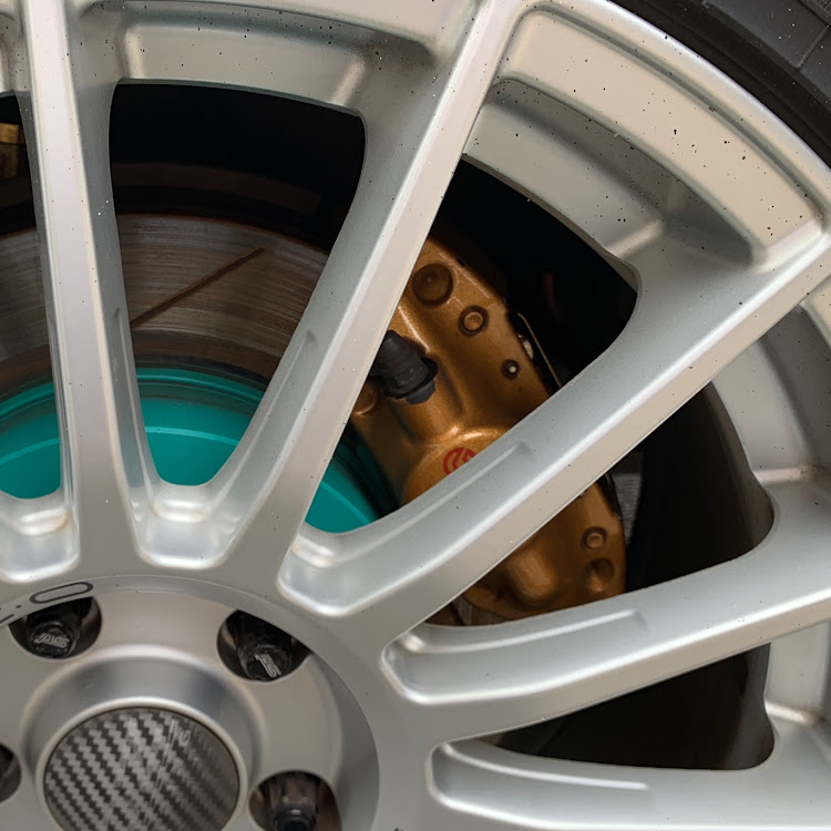インプレッサ WRX STIの洗車・ホイール清掃・GYEONに関するカスタム事例の投稿画像1枚目