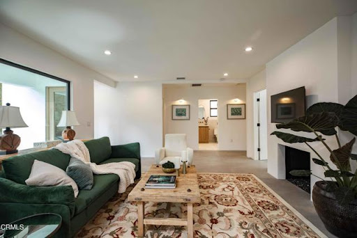 Maison contemporaine avec jardin et terrasse 5