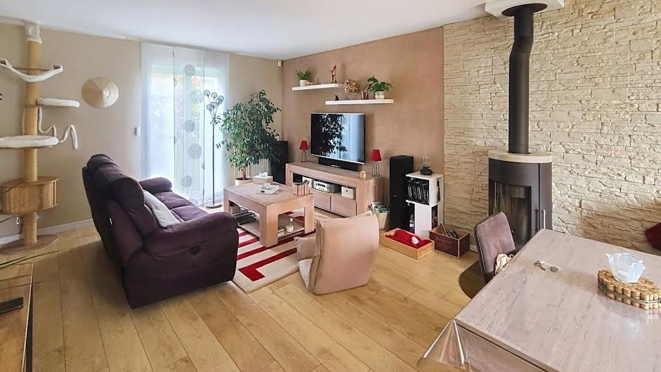 Vente maison 6 pièces 120 m² à La Ville-du-Bois (91620), 429 000 €