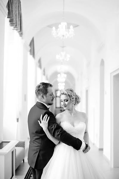 Wedding photographer Zuzana Navojova (navojova). Photo of 16 April 2019