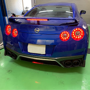 NISSAN GT-R R35