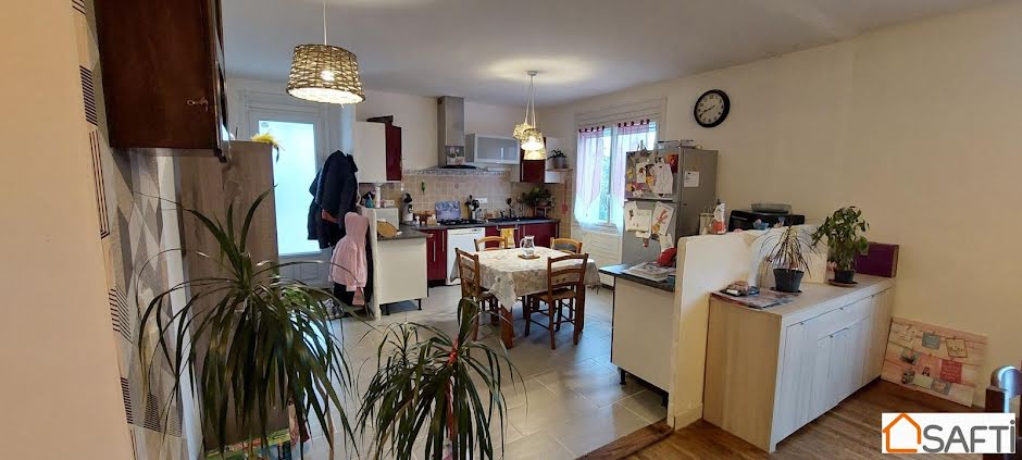 Vente maison 7 pièces 120 m² à Gouex (86320), 136 000 €