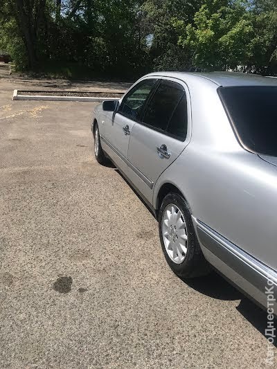 продам авто Mercedes E 200 E-klasse (W210) фото 4