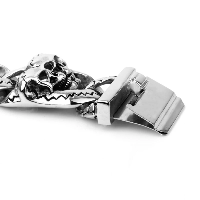 Nouveau bracelet ornement homme punk crâne en acier titane, robuste et stylé, idéal pour un look rebelle et affirmé.