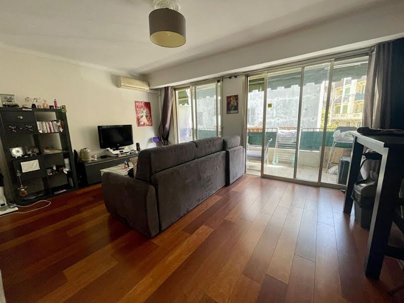 Location  appartement 1 pièce 31 m² à Nice (06000), 741 €