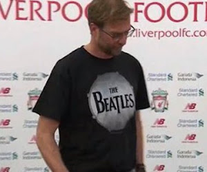 Klopp weet wel hoe hij zich populair moet maken, kijk maar eens naar zijn geweldige outfit