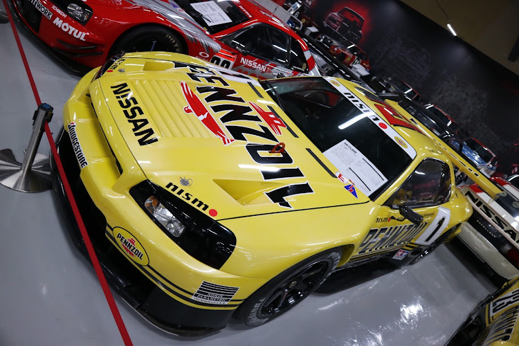 紅い戦闘機さんが投稿した日産ヘリテージコレクション・セクシーカスタム・旧車・スーパーシルエット・カスタムの真髄に関するカスタム事例の投稿画像15枚目