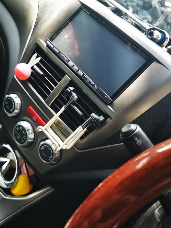 インプレッサのDIY・ナビ取り付け・ナビ交換に関するカスタム事例の投稿画像1枚目