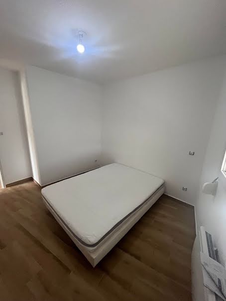 Location meublée appartement 3 pièces 43 m² à La Farlède (83210), 780 €