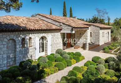 Maison avec terrasse 4