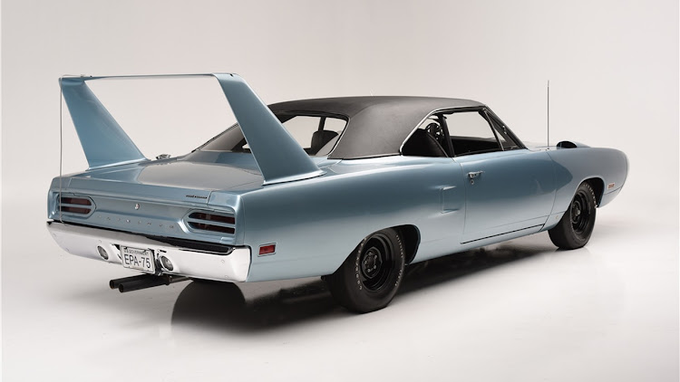 ヨシクマ🇺🇸🍍さんが投稿したプリマススーパーバード・最高のマッスルカー・憧れの車に関するカスタム事例の投稿画像2枚目
