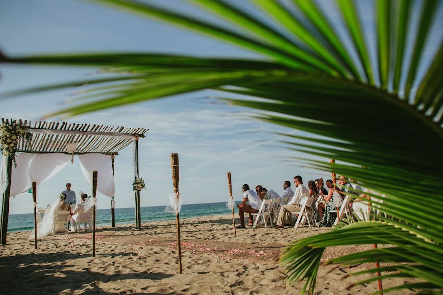 Fotografo di matrimoni Estefanía Delgado (estefy2425). Foto del 22 gennaio 2019