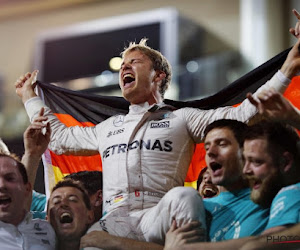 Emotionele Rosberg treedt in voetsporen van vader Keke: "Enorm trots op deze prestatie"