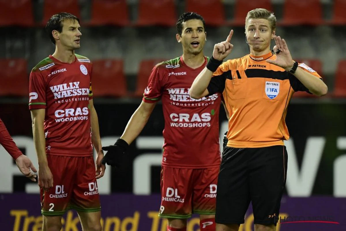 VAR-techniek faalt weer: Zulte Waregem ziet zich zo penalty door de neus geboord