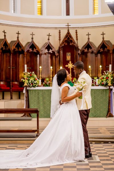 Wedding photographer Meshack Mwakibuja (mwakibujam). Photo of 13 August 2022