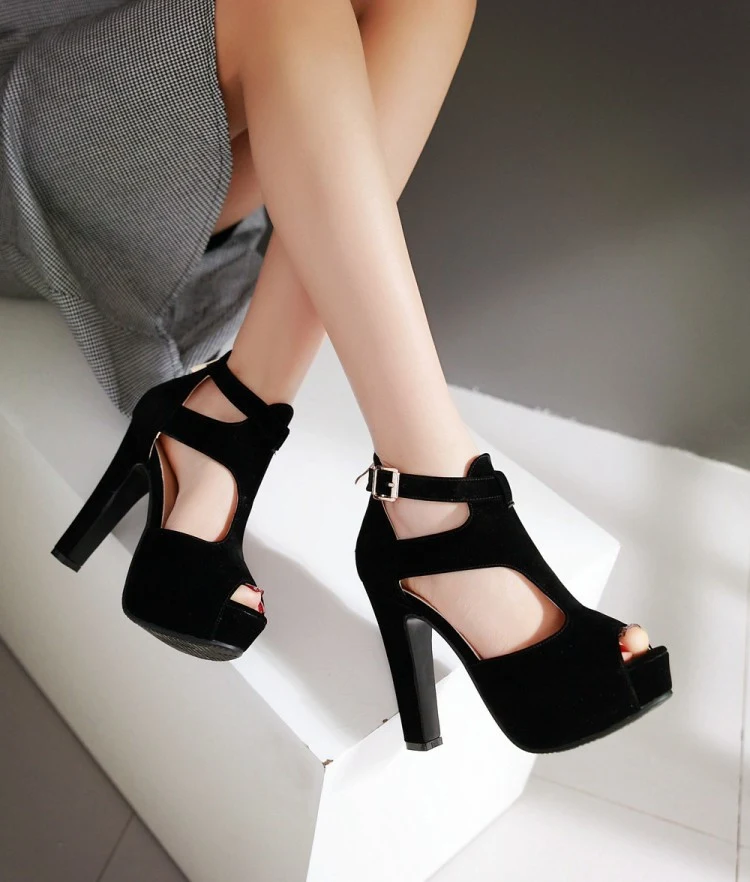 Sandales romaines à talons hauts aiguilles pour femmes, design bouche de poisson, parfaites pour soirées et événements chics