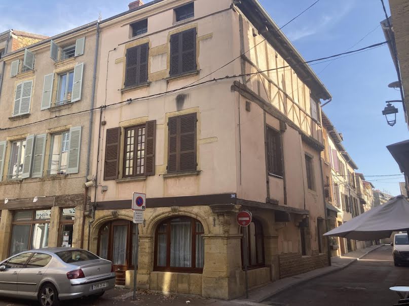 Vente maison 6 pièces 122 m² à Charlieu (42190), 108 000 €