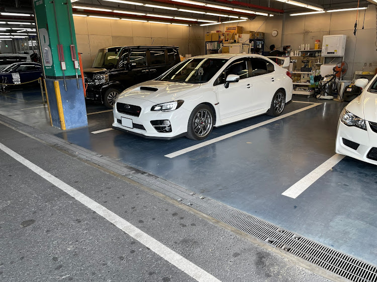 WRX STIのKeePerコーティング・ダイヤモンドKeePer・KeePerメンテナンス・Super AUTOBACSに関するカスタム事例の投稿画像2枚目