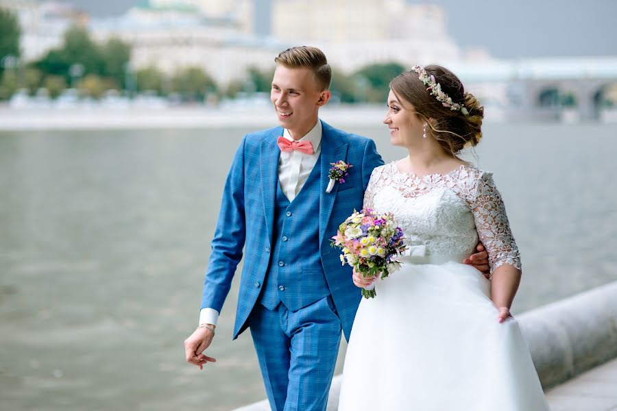 Huwelijksfotograaf Olga Tryapicyna (tryolga). Foto van 24 juli 2019