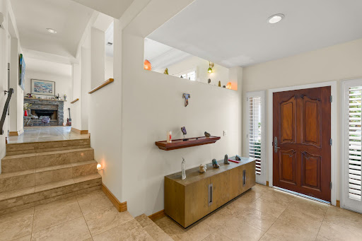 Apartment with pool 3