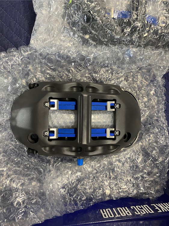 インプレッサ WRX STIのD-Language・エンドレスブレーキ・Racing MONO6・RacingMONO4・脚元男前に関するカスタム事例の投稿画像6枚目