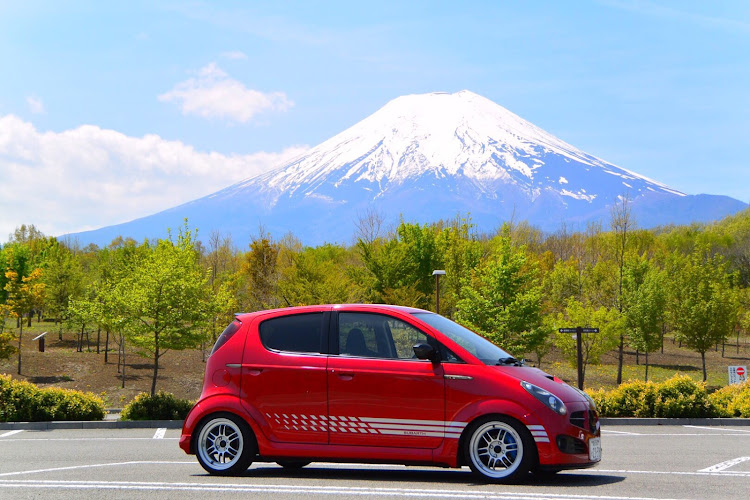 R2のホリデースタイル・ドライブ・気持ち良い天気・ドライブいつ行く？今でしょ！に関するカスタム事例の投稿画像1枚目