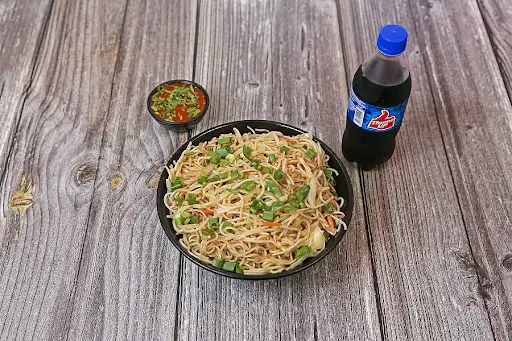 Veg Hakka Noodles With Pepsi [250 Ml]