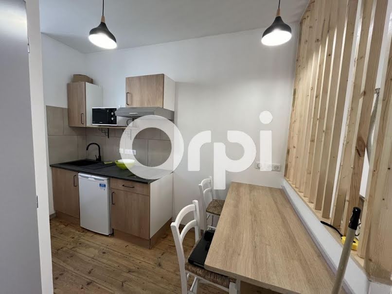 Location meublée appartement 1 pièce  à Mende (48000), 474 €