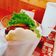 摩斯漢堡MOS BURGER(石碇服務區店)