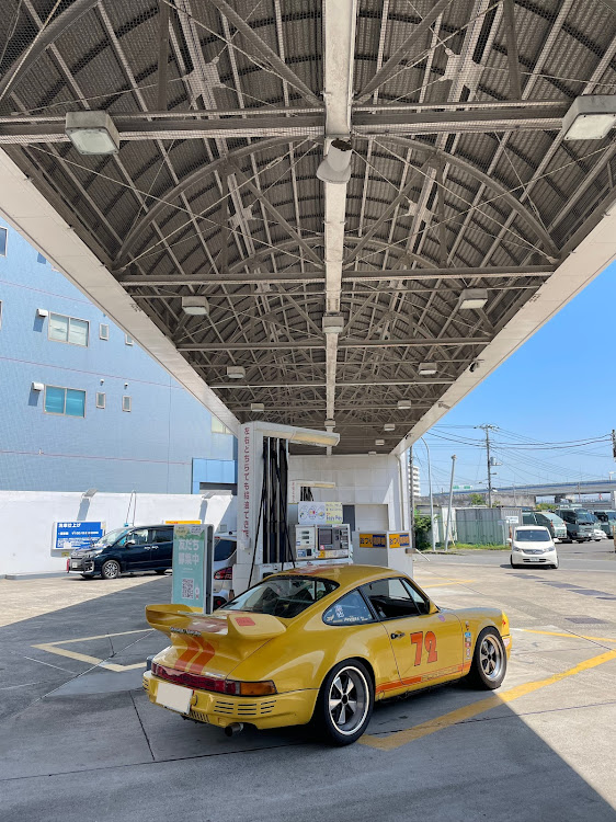 911 クーペのPORSCHE・ポルシェ・911・911カレラ・レストモッドに関するカスタム事例の投稿画像1枚目