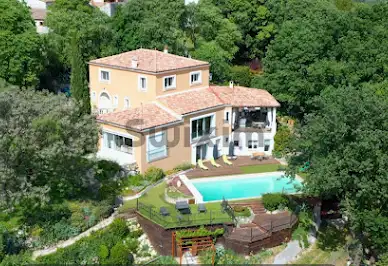 Villa with pool and terrace 15