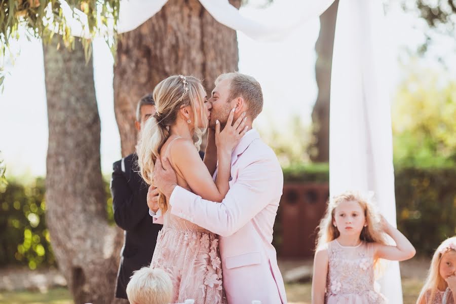 Wedding photographer Anton Yulikov (yulikov). Photo of 6 February 2020