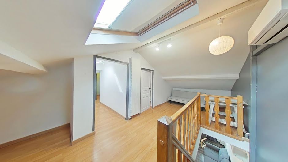 Location meublée duplex 4 pièces 88 m² à Valence (26000), 760 €