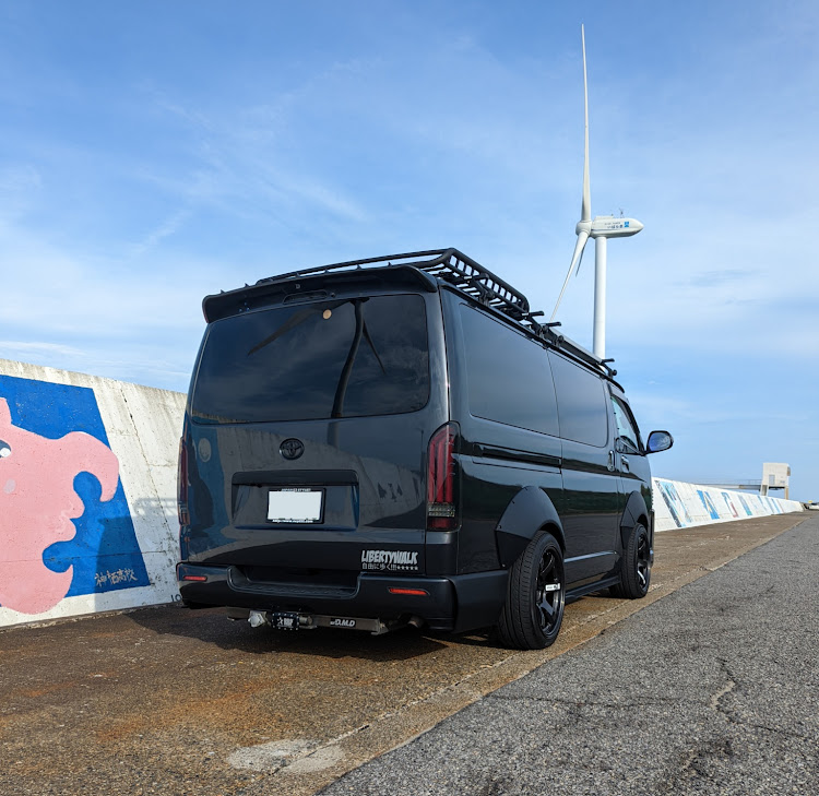 ハイエースバンの千人画廊・お盆休み最終日・ドライブ・洗車に関するカスタム事例の投稿画像2枚目