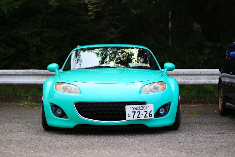 ロードスターの草木ドライブイン・繋がれフェイスドンっ・繋がれお尻にドンっ・繋がれお目目にドンっ！・不正改造車取締月間に関するカスタム事例の投稿画像2枚目