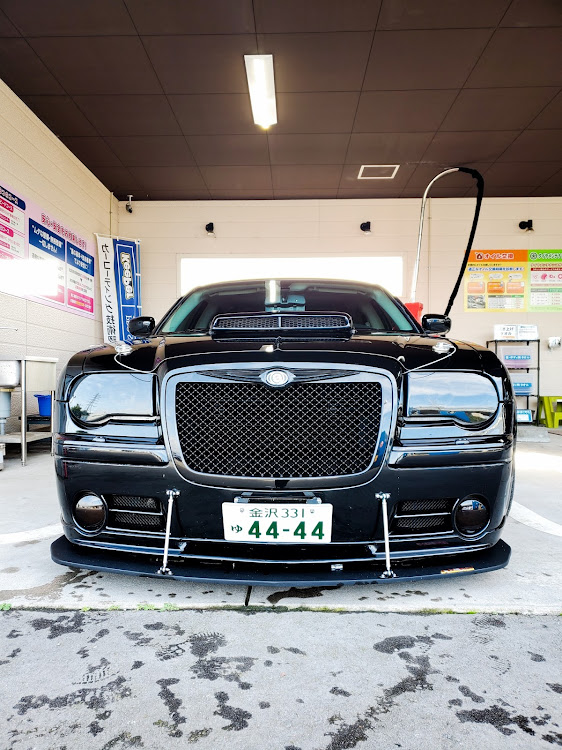 300C セダンの洗車・ドライブスポット・晴天に関するカスタム事例の投稿画像1枚目