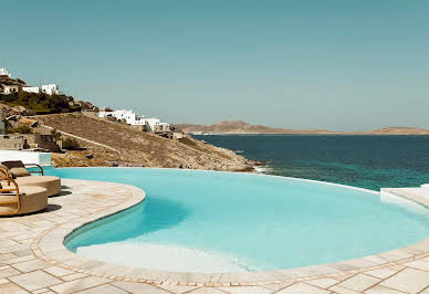 Villa with pool and terrace 2